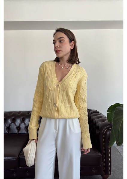 V Yaka 3 Düğmeli Triko Hırka- Sarı fırsatları