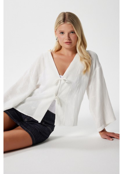 Kadin Flora Müslin Kabartma Dokulu Ekru Kimono