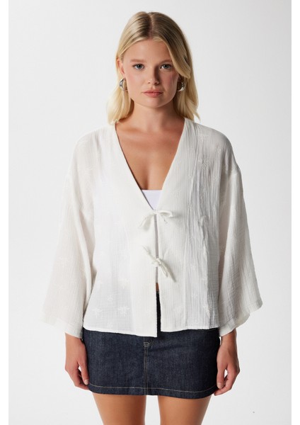 Kadin Flora Müslin Kabartma Dokulu Ekru Kimono fiyatları