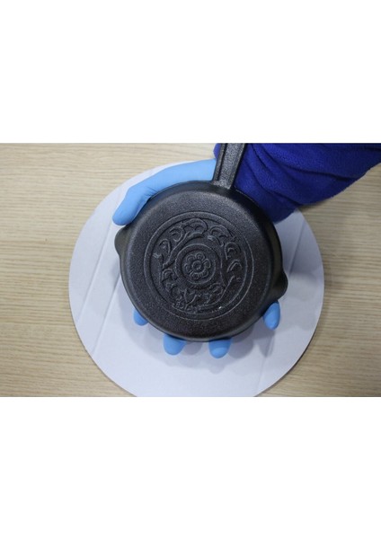 14 cm Kaplamasız Demir Döküm Kulplu Tava – %100 Yerli Üretim, Dayanıklı ve Sağlıklı Pişirme Deneyimi indirimleri