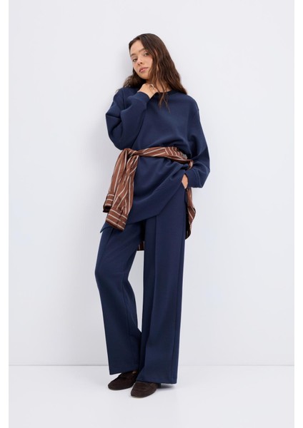 Oversize Yandan Yırtmaçlı Sweatshirt Lacivert fiyatları