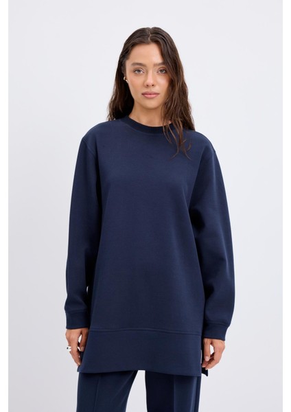 Oversize Yandan Yırtmaçlı Sweatshirt Lacivert modelleri