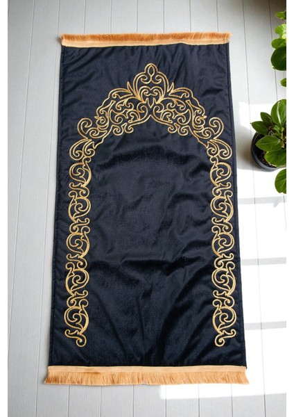 Gold Sırma Işlemeli Kadife Seccade Hediyelik Çeyizlik Namazlık Siyah