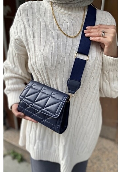 Kadın Lacivert Kapitone Çapraz Omuz Çantası Ayarlanabilir Kolon Askılı Şık Tasarım modelleri