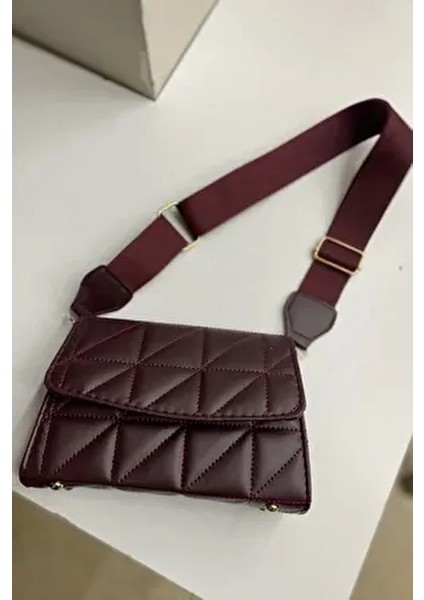 Kadın Bordo Kapitone Çapraz Omuz Çantası Ayarlanabilir Kolon Askılı Şık Tasarım