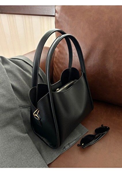 Kadın Üç Bölmeli Özel Tasarım Çıkarılabilir Makyaj Çantalı Siyah Deri El ve Omuz Çantası Rain modelleri