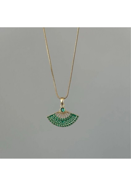 Yelpaze Model Yeşil Taşlı Gold Çelik Kolye