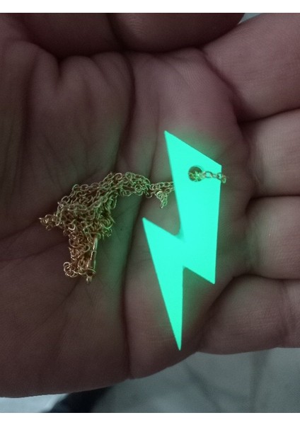 Fosforlu Duvar Saati Çap 25 cm Karanlıkta Parlayan Fosforlu Şimşek Zincir Kolye modelleri