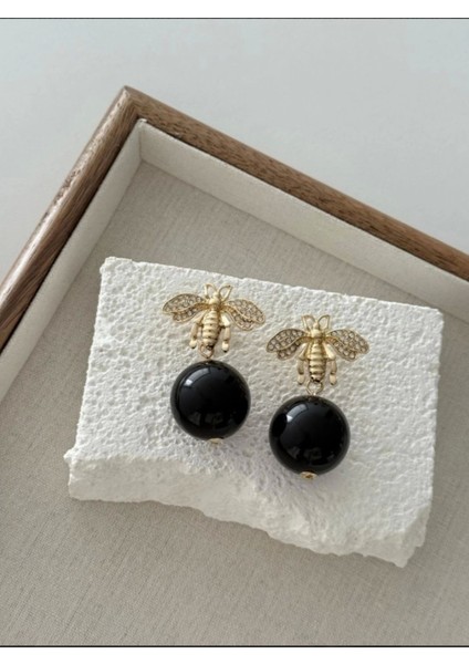 Marka Model Arılı Küpe Siyah