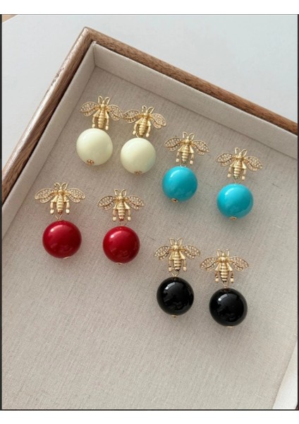 Marka Model Arılı Küpe Siyah modelleri