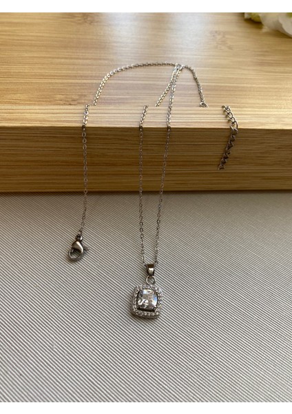 316L VIP Çelik Zirkon Taşlı Gümüş Renk Kolye indirimleri