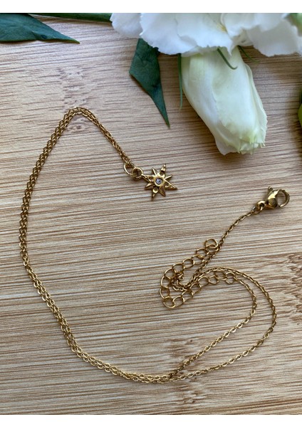 Çelik Zirkon Taşlı Altın Renkli Yıldız Kolye modelleri