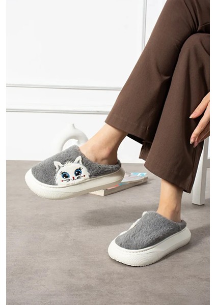 Kadın Kedicik Figürlü Sevimli Ev Terliği, Kaymaz Taban Ev Terliği, Ses Çıkarmaz Yumuşak Ev Terliği fiyatları