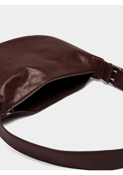 Zımba Detaylı Deri Hobo Çanta indirimleri