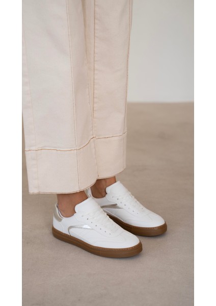 Faye Beyaz Gümüş Düz Taban Kadın Spor Ayakkabi