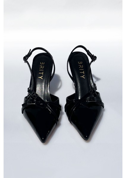 Tokalı Bant Detaylı Sivri Burunlu Rugan Topuklu Ayakkabı fırsatları