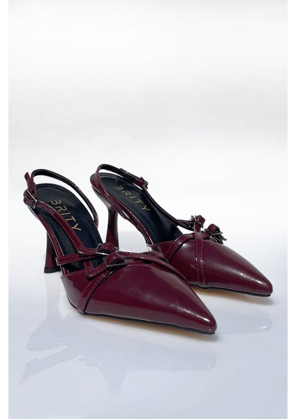 Tokalı Bant Detaylı Sivri Burunlu Rugan Topuklu Ayakkabı modelleri