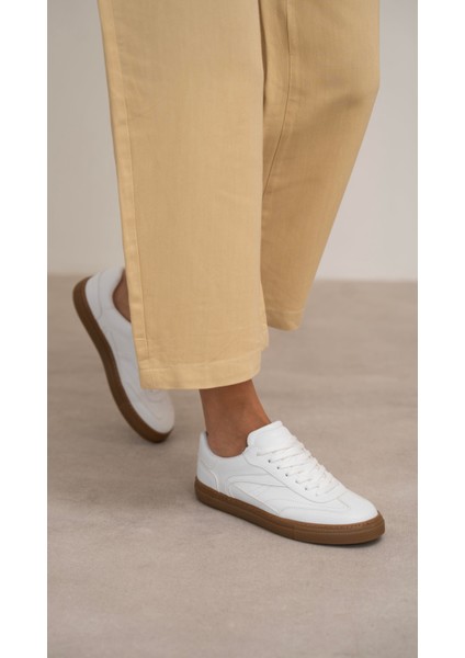 Faye Beyaz Düz Taban Kadın Spor Ayakkabi