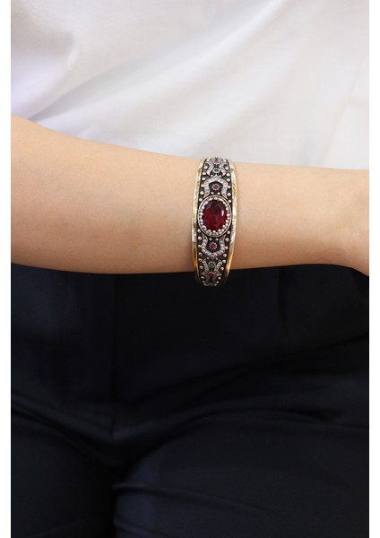 Yakut Taşlı Zirkon Süsleme Artuklu Model El Işi Gümüş Kadın Bilezik 201024467 fiyatları