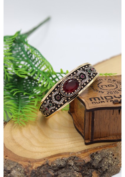 Yakut Taşlı Zirkon Süsleme Artuklu Model El Işi Gümüş Kadın Bilezik 201024467 modelleri