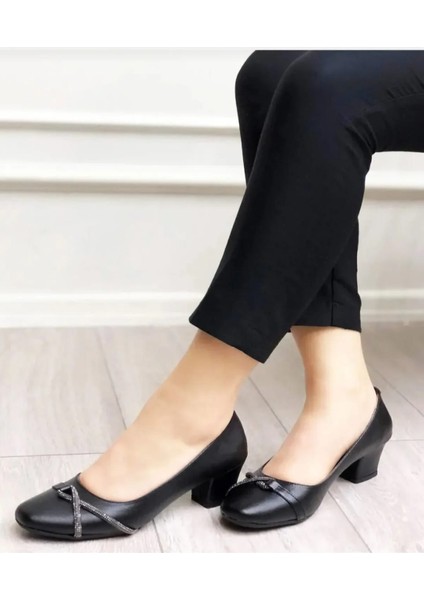 Kadın Siyah Taşlı Parlak Fincan Kısa Kalın Topuklu Rahat Günlük Anatomik Casual Abiye Anne Ayakkabı indirimleri