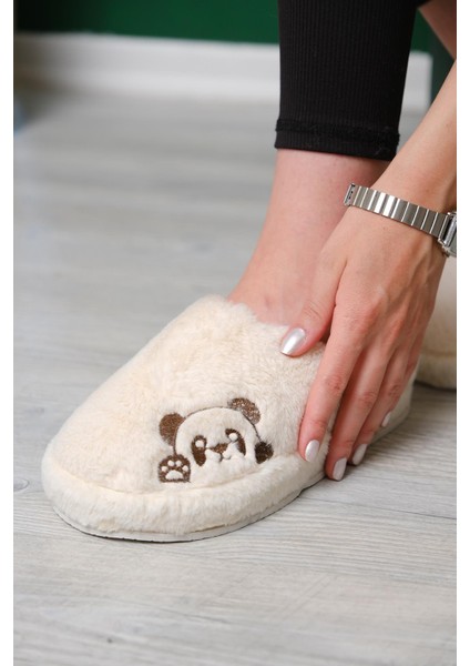 Panda Nakışlı Kadın Ev Terliği Peluş Terlik Çeyiz ve Bohça Terliği Ses Yapmaz Kalın Taban modelleri
