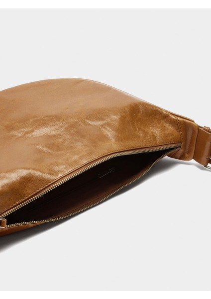 Zımba Detaylı Deri Hobo Çanta indirimleri