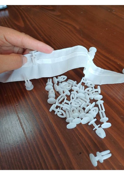 Kornişe Uyumlu Geçmeli 80 Adet Tül ve Perde Düğmesi (Dikilebilir )