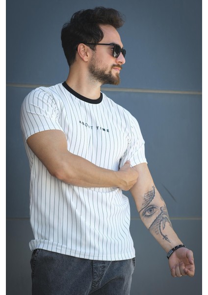 About Baskılı Çizgili Bisiklet Yaka Slim Fit Erkek Tshirt fiyatları