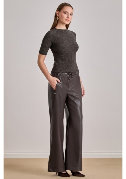 Bol Kesim Kahverengi Deri Pantolon