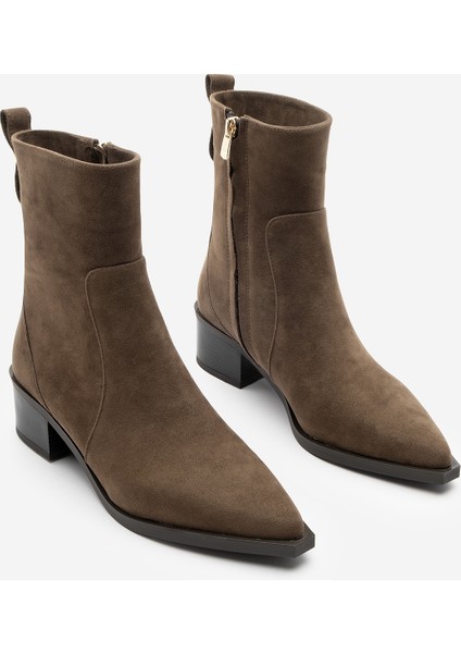 Kadın Sivri Burun Altın Detaylı Topuklu Bot Kenor