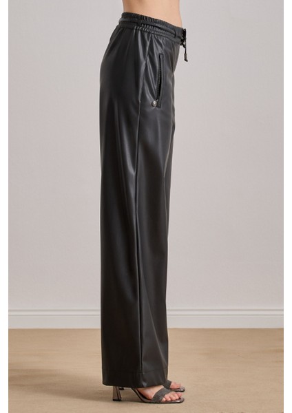 Bol Kesim Siyah Deri Pantolon fırsatları