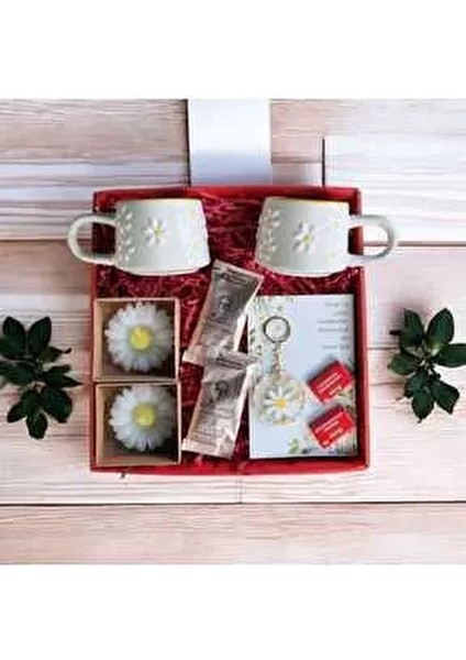 Papatya Ikili Seramik Kupalı Epoksi Anahtarlık Kahve Papatya Mum Çikolata Hediye Seti fiyatları