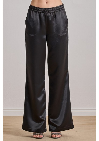 Yandan Cepli Siyah Saten Pantolon fırsatları