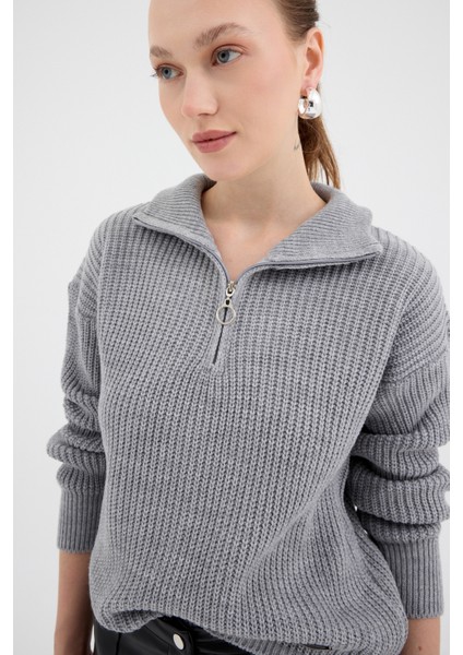 Gri Yarım Fermuarlı Crop Triko Kadın Kazak7135