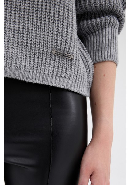 Gri Yarım Fermuarlı Crop Triko Kadın Kazak7135 fırsatları