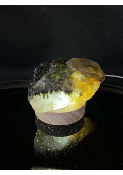 Rutilli Kuvars Doğaltaş Alaca Taşı Ruhsal- Fiziksel Denge Lambası