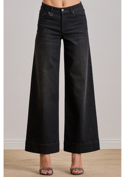 Yandan Cepli Siyah Jean Pantolon fırsatları