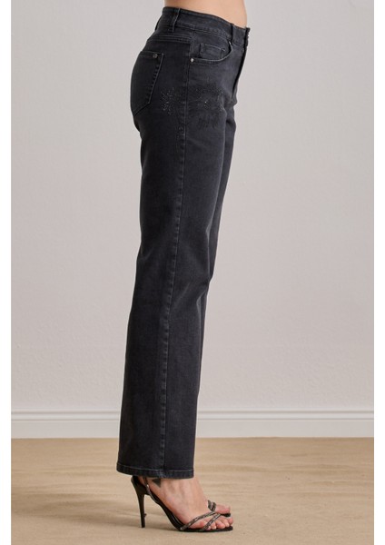 Slim Straight Siyah Jean Pantolon modelleri