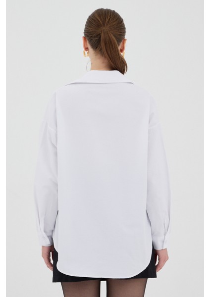 Beyaz Tek Cepli Oversize Gömlek 8158A indirimleri