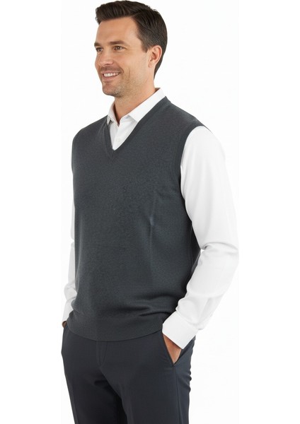 Erkek V Yakalı Düz Renk Klasik Model Rahat Kesim Tam Kalıp Yünlü Dokuma Süveter indirimleri