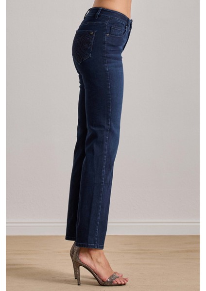 Düz Paça Mavi Jean Pantolon modelleri