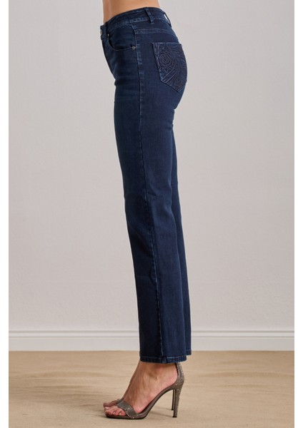 Düz Paça Mavi Jean Pantolon indirimleri