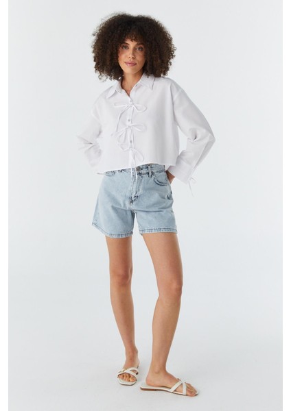 Fiyonk Bağcıklı Crop Gömlek Beyaz