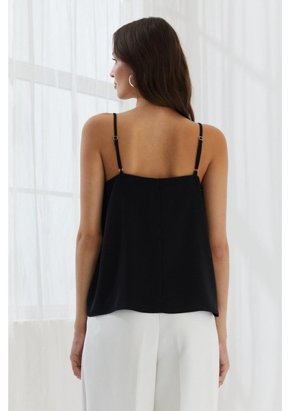 Askılı Degaje Yaka Saten Bluz Sıyah indirimleri