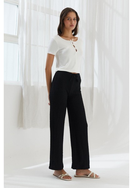 Beli Lastikli Gofre Pantolon Sıyah fırsatları