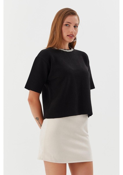 Yakası Taşlı Kısa Kol Triko Kazak Sıyah modelleri