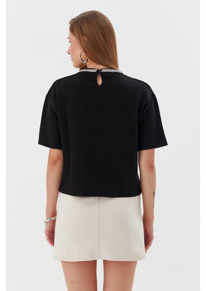 Yakası Taşlı Kısa Kol Triko Kazak Sıyah indirimleri