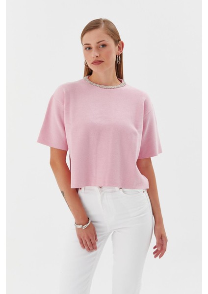 Yakası Taşlı Kısa Kol Triko Kazak Pembe fiyatları