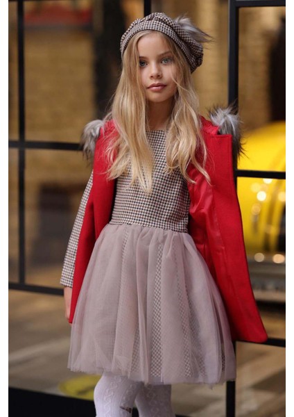 Kız Çocuk Üzeri Kare Desenli Eteği Tüllü Elbise Kürk Detaylı Kolsuz Kırmızı Kaşe modelleri